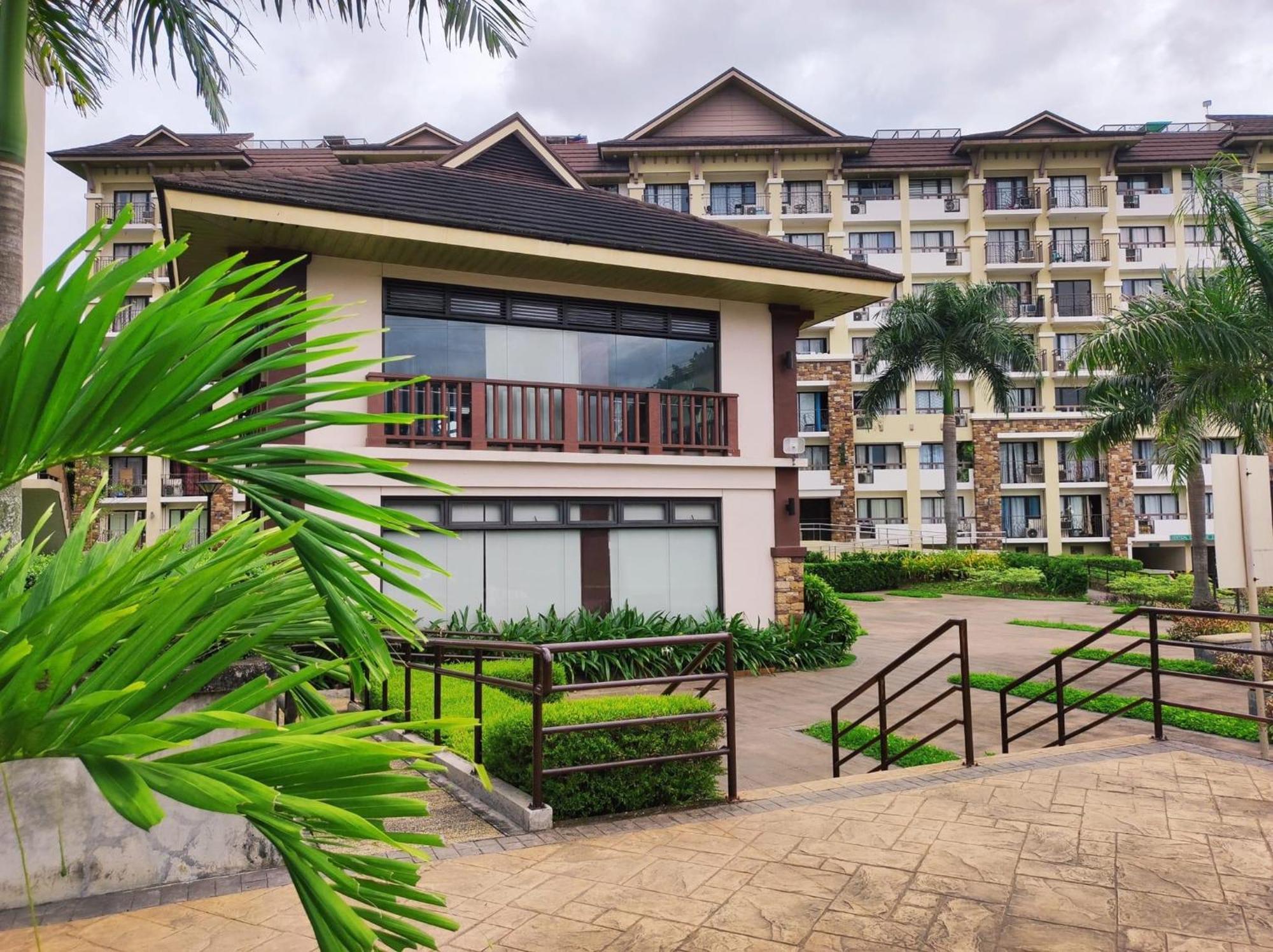Affordable One Bedroom Condo in One Oasis 1726 Cagayan de Oro Esterno foto