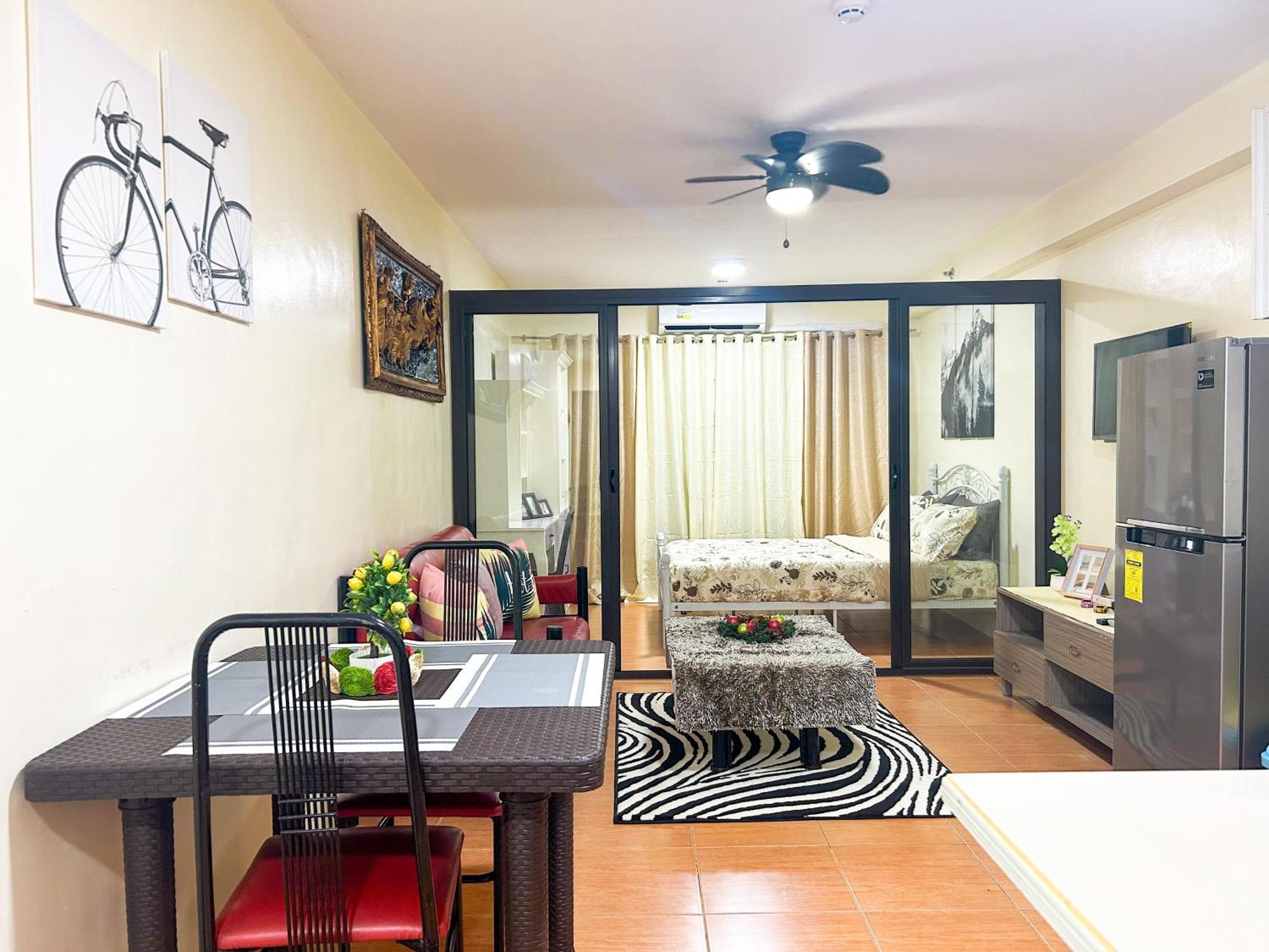 Affordable One Bedroom Condo in One Oasis 1726 Cagayan de Oro Esterno foto